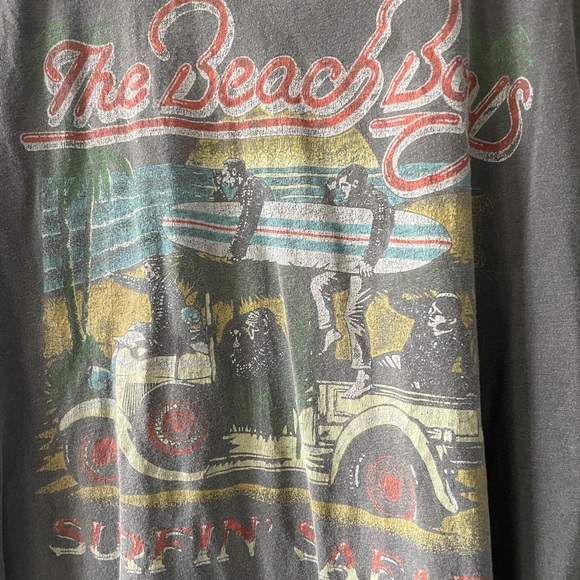 Daydreamer The Beach Boys Surfin’ Safari Graphic Tee Size Small - Picture 3 of 7